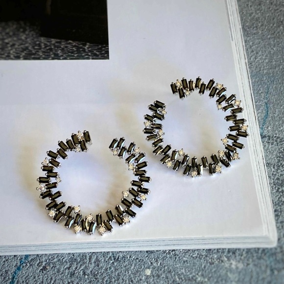 LAST ONE Black Crystal & White Zircon Earrings 1.3 in diameter - Picture 4 of 5